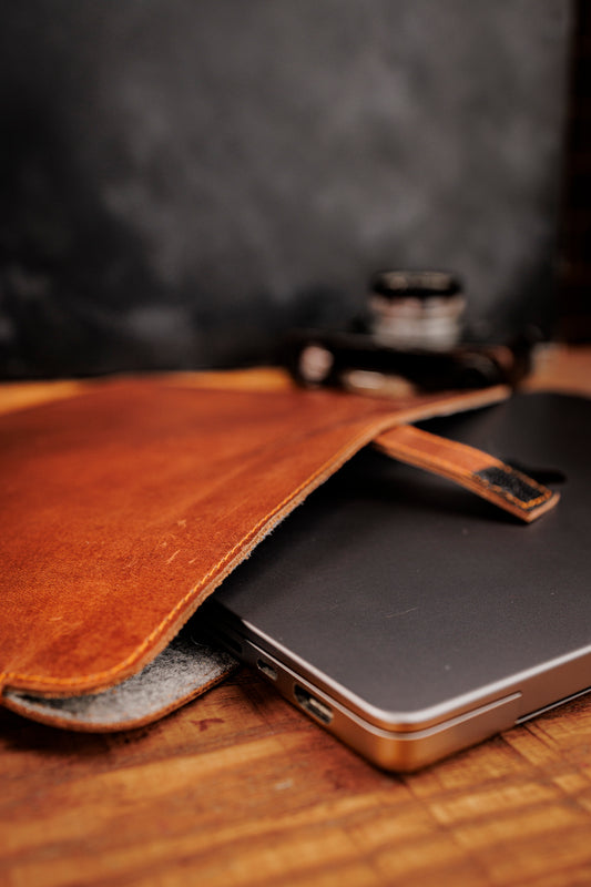 Noir laptop sleeve