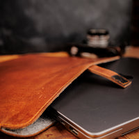 Noir laptop sleeve