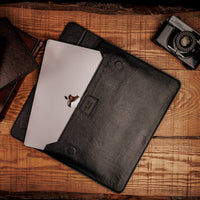 Nero laptop sleeve