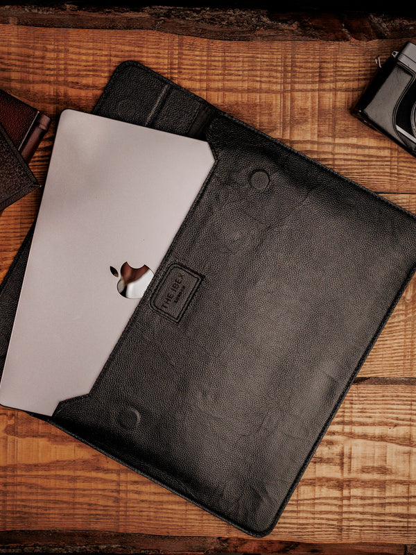 Nero laptop sleeve